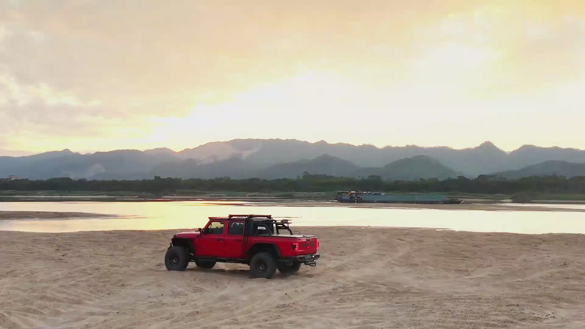 Load video: Jeep Gladiator JT bed roll bar showing ATEARBC21 and ATEARBC22 models